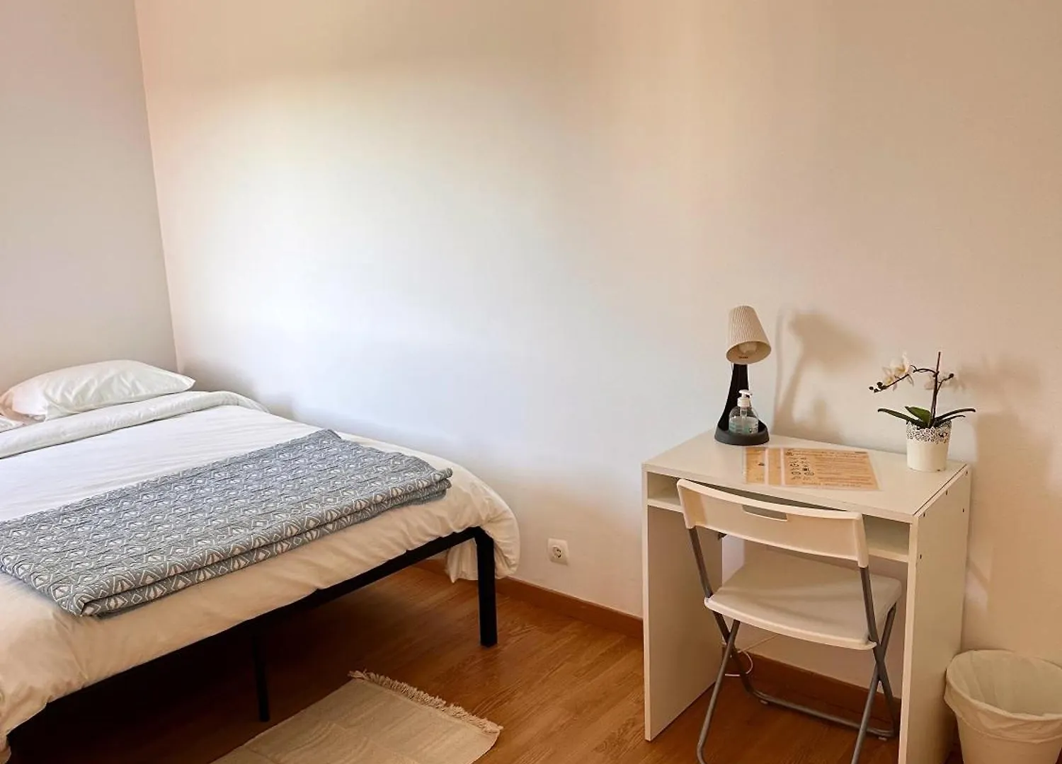 Lisbon Airport Guesthouse Homestay