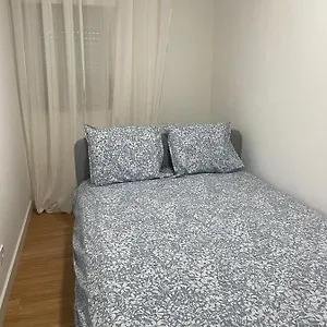 Edith House Apartment